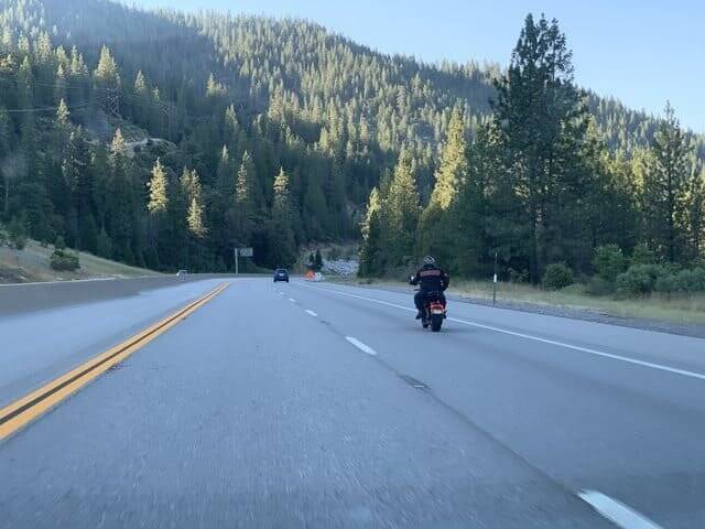 Mt-Shasta-Riding (1)