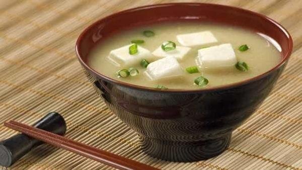 sopa-missa-shiru-com-tofu