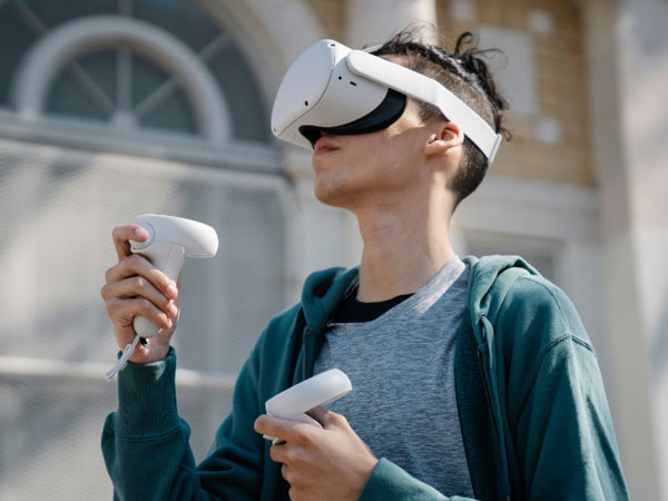 Realidade virtual - Reprodução Canva