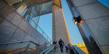 Quer mudar de carreira em 2024? Confira a lista das profissões mais promissoras para o próximo ano 3 transicao-de-carreira (1)