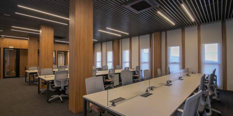 Ambiente corporativo dinâmico ganha espaço em grandes empresas