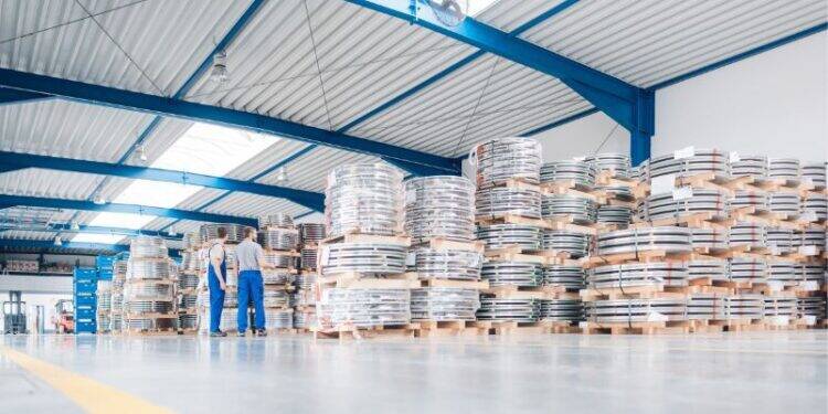 Estudo aponta redução no volume de estoques na indústria 16 Estudo aponta redução no volume de estoques na indústria