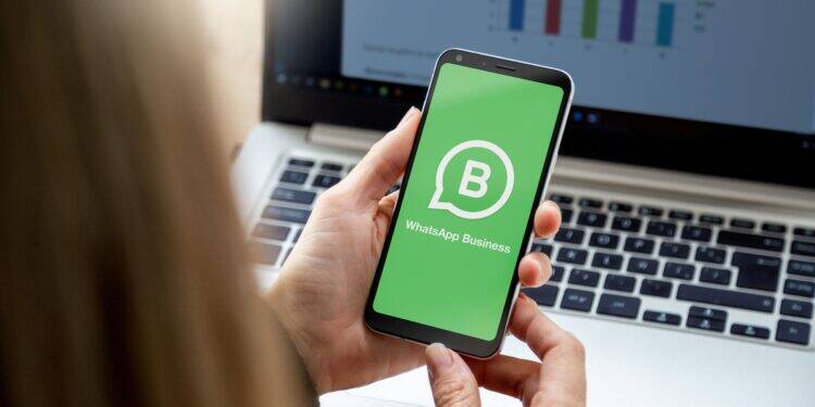 Atendimento pelo WhatsApp pode aumentar vendas em até 27%