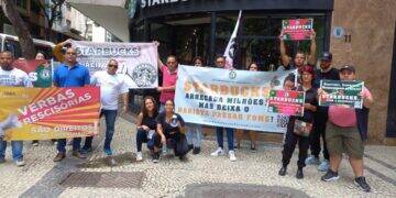 crise-Starbucks-Brasil