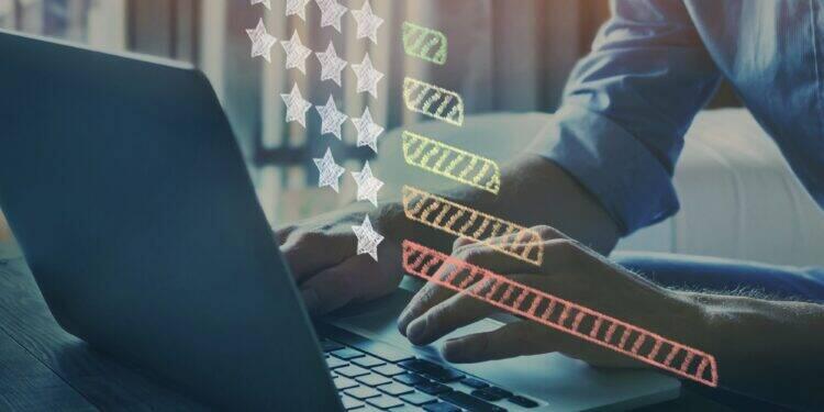 Número de denúncias éticas aumentam e demonstram conscientização da sociedade 16 Número de denúncias éticas aumentam e demonstram conscientização da sociedade