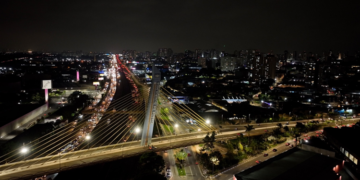 Parceria moderniza Guarulhos com 73 mil luminárias LEDs