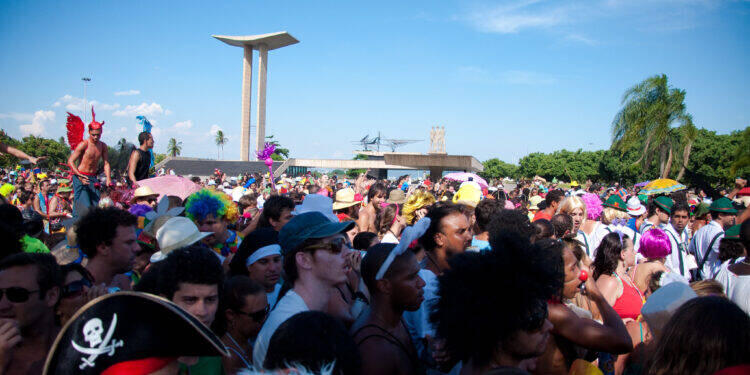 Xeque Mate e Coco Leve firmam parceria para o carnaval 2024