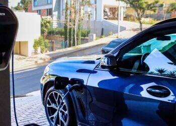 Estrutura para carros elétricos impacta projetos de imóveis
