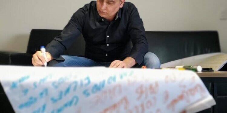 Estratégia de vendas é fundamental para mercado imobiliário