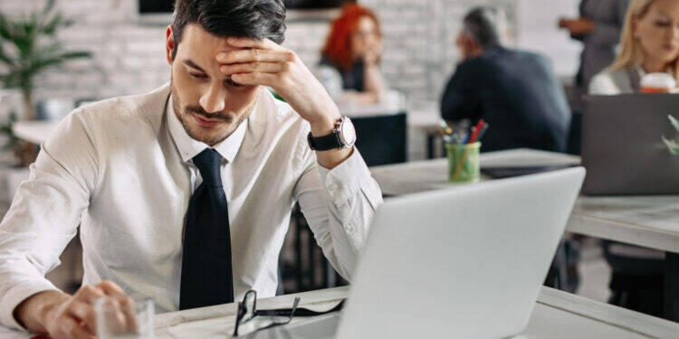 Apenas 23% dos funcionários estão engajados no trabalho 16 Apenas 23% dos funcionários estão engajados no trabalho