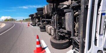 ERRATA: Indenizações por danos a cargas chegam a R$ 2,4 bilhões em 2023 3 ERRATA: Indenizações por danos a cargas chegam a R$ 2,4 bilhões em 2023