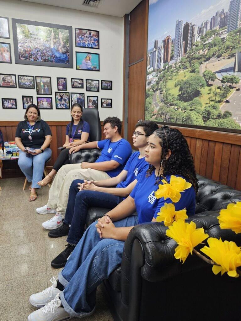 Ação leva curso pré-vestibular gratuito a jovens de Maringá