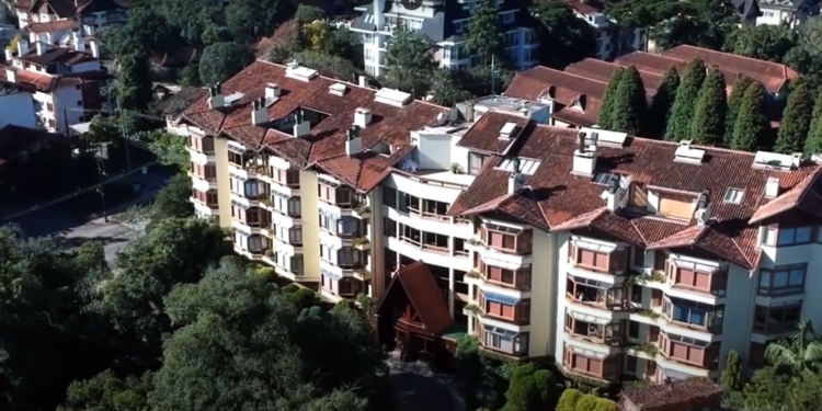 Empreendedores debatem equilíbrio entre negócios e vida pessoal 16 Empreendedores debatem equilíbrio entre negócios e vida pessoal