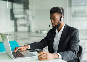 Setor de contact center reajusta salário de trabalhadores acima da inflação