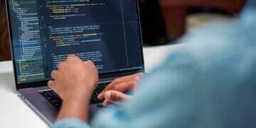 Programa alinha currículo à demanda e conecta aluno com vaga 3 Programa alinha currículo à demanda e conecta aluno com vaga