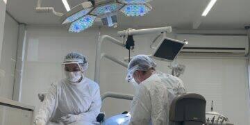 Especialista explica como substituir o uso de dentaduras 3 Especialista explica como substituir o uso de dentaduras