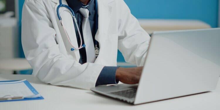 Tecnologia na saúde mudou a relação médico-paciente 16 Tecnologia na saúde mudou a relação médico-paciente