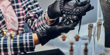 Joias e semijoias têm diferenças de tratamento e materiais 3 Joias e semijoias têm diferenças de tratamento e materiais