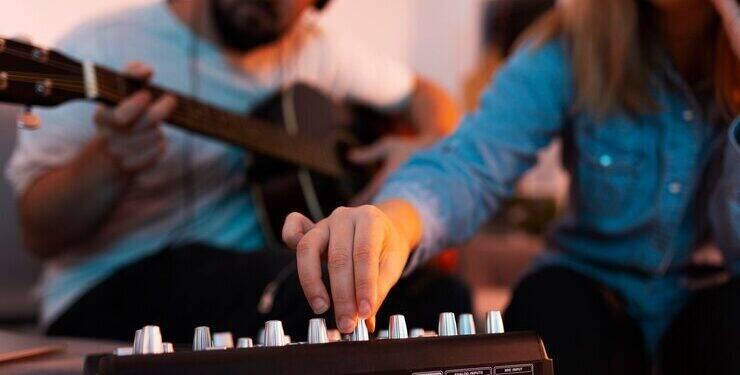 Full Sail University participa do evento SemanÁudio, em SP 16 Full Sail University participa do evento SemanÁudio, em SP