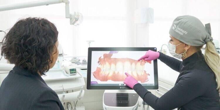 Clínica Aggio implementa tecnologia CAD/CAM no Brasil