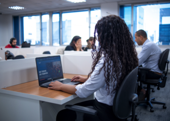 Escritório lança plano de coworking e endereço fiscal
