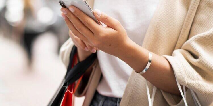 Novos perfis de clientes ditam tendências para o comércio 16 Novos perfis de clientes ditam tendências para o comércio