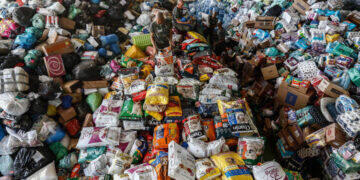 Clínica Fares com receita do dia envia 1 tonelada ao RS 3 Clínica Fares com receita do dia envia 1 tonelada ao RS