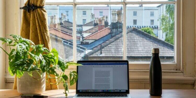 Trabalhar de casa deixa pessoas mais felizes, diz pesquisa