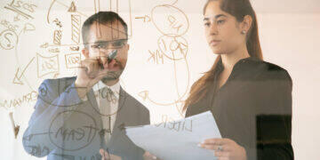 Menos da metade dos CSCs têm processos end-to-end no Brasil 3 Menos da metade dos CSCs têm processos end-to-end no Brasil