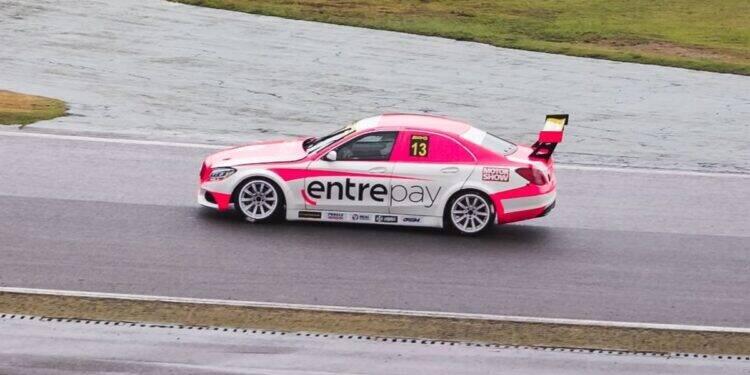 Grupo Entre patrocina piloto na Mercedes AMG Cup