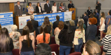 Brasil debate avanços no tratamento e suporte ao paciente oncológico