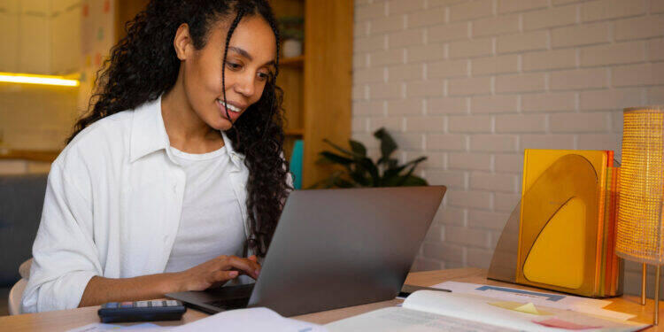 Site UTUA reúne informações financeiras de forma acessível 16 Site UTUA reúne informações financeiras de forma acessível