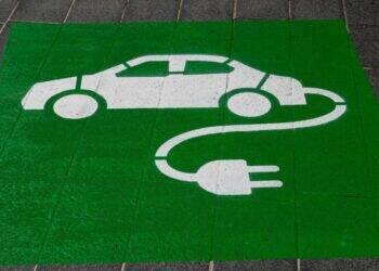 Eletrificados em alta no Brasil: vendas de carros elétricos batem recorde