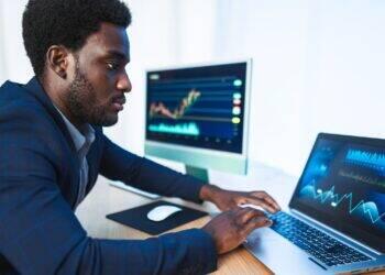 Brasil: 44% das empresas pretendem contratar no 3º trimestre 16 Brasil: 44% das empresas pretendem contratar no 3º trimestre