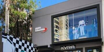 Varejista de kimonos abre loja física após 13 anos on-line 3 Varejista de kimonos abre loja física após 13 anos on-line