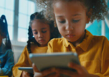 IA deve ser evitada por estudantes, diz população dos EUA