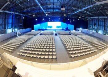 Brindes personalizados se destacam em eventos corporativos