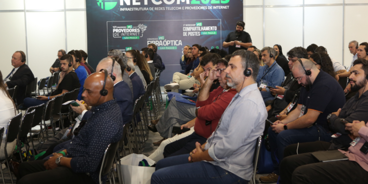 Workshop explica decreto sobre compartilhamento de postes