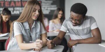 Mega Bolsa tem descontos de até 90% em faculdades renomadas