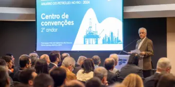 Petróleo como parte da transição energética é destaque durante lançamento do Anuário de Petróleo no Rio 2024 3 Anuário-Petróleo-Gás24-Caetano©vinícius-magalhães (1)