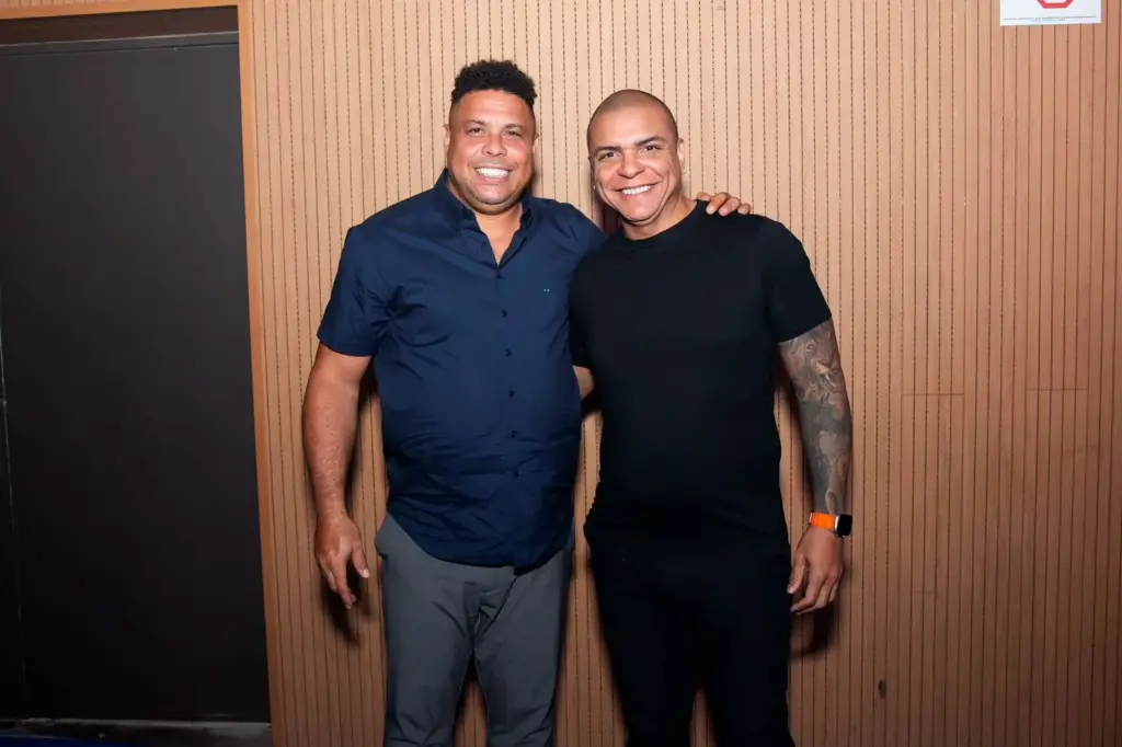 campanha-Itau-Empresas-com-Ronaldo-Fenomeno-e-empreendedor-de-Maringa