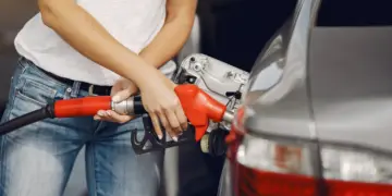 Preço do diesel aumenta quase 1% em agosto e encerra o mês a R$ 6,10 1 Preço do diesel aumenta quase 1% em agosto e encerra o mês a R$ 6,10