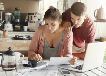 Educação financeira é obrigação? 78,5% das famílias possuem dívidas a vencer