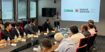 Parceria inédita entre o Governo de Minas e a Cemig atrai R$ 265 mi em investimentos e mais empregos para o Estado 1 Assinatura-do-contrato-entre-a-Cemig-e-a Nansen (1)