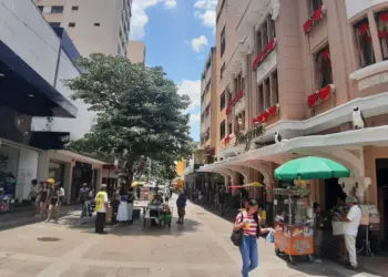 Calcadao-Comercio-Andre-Rezende