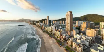 Novo arranha-céu redefine o horizonte de Itapema com rooftop a 108 metros de altura 1 Novo arranha-céu redefine o horizonte de Itapema com rooftop a 108 metros de altura