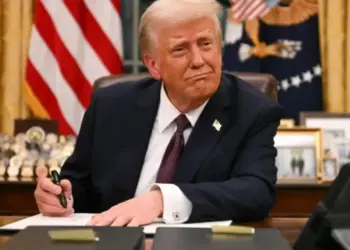 Presidente dos EUA determina que o governo não pode pressionar redes sociais para remover conteúdos