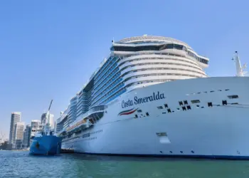 Costa Cruzeiros realiza o primeiro reabastecimento de GNL para um navio de cruzeiro em Dubai