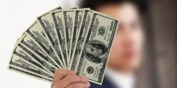 Dólar cai a R$ 5,86 após Trump falar de conversa amigável com China e possível acordo