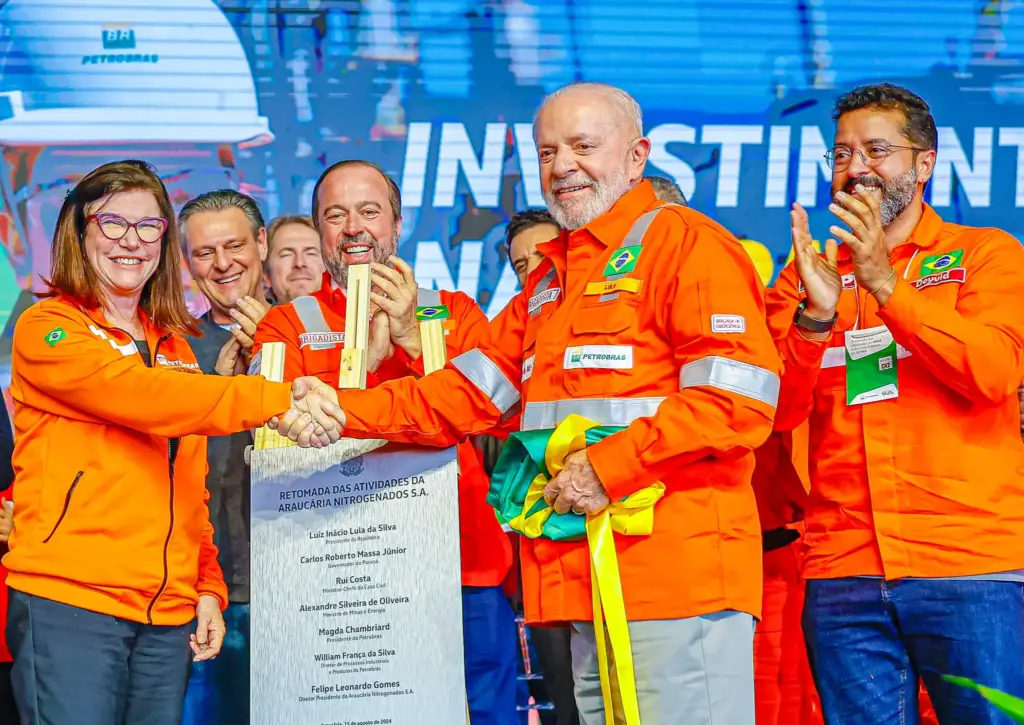 presidente Lula na petrobrás - Brasil adere à Opep+ impacto no setor petrolífero e na política ambiental